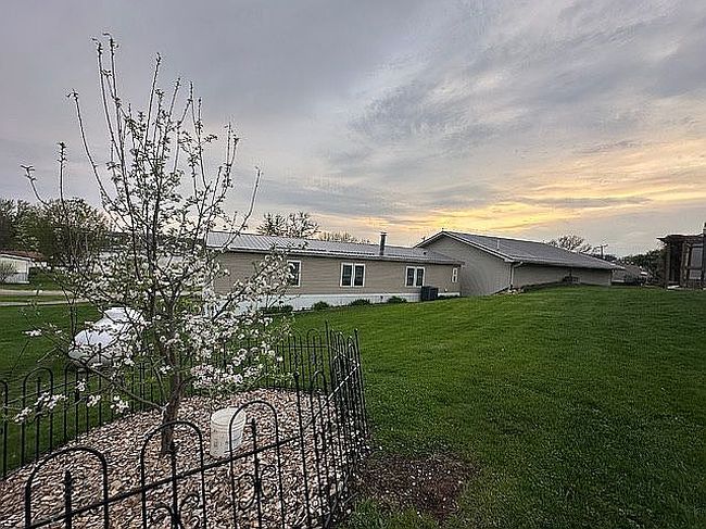 Image of 299 Center Point Dr