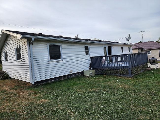 Photo of 503 N Franklin St, Edgewood, IA
