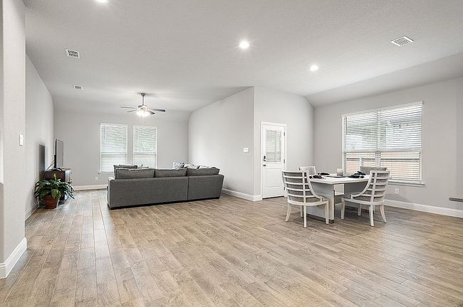 Photo of 4808 Dewy Rose Ln, Fort Worth, TX