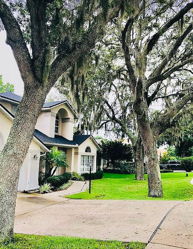 Image of 1225 Hollow Pine Dr