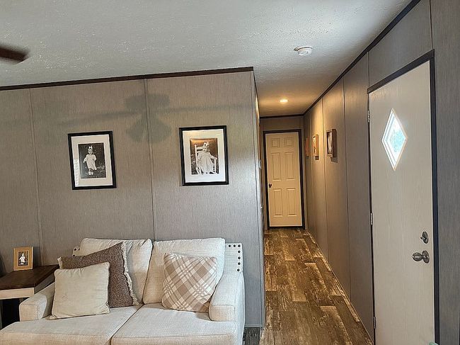 Image of 411 Amanda Dr