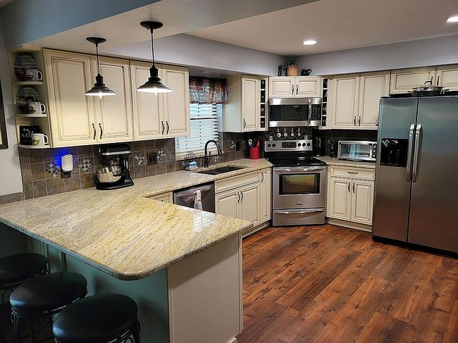 Image of 2320 Ne 43rd St
