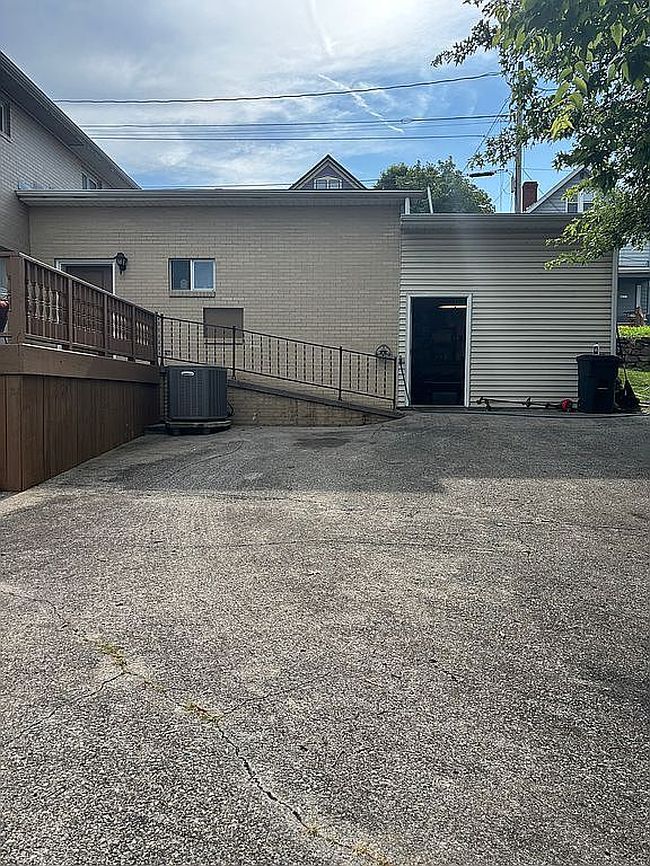 Photo of 215 Dewey St, Morgantown, WV
