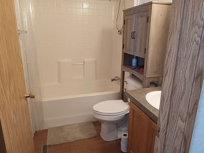 Image of 275 N Hidden Forest Ct
