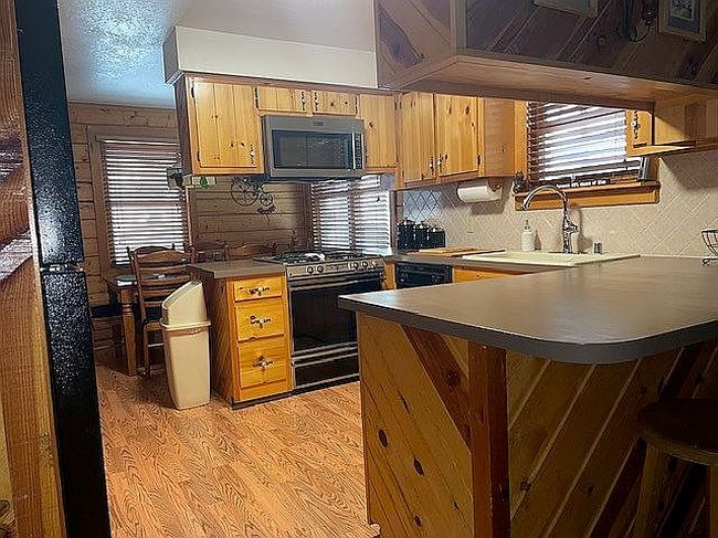 Image of 1022 Hull Rd