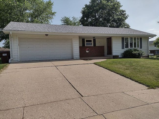 Photo of 8 Highland Ct, Stillman Valley, IL