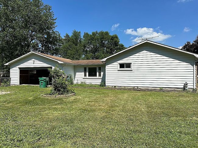 Photo of 220 Montague St, Van Buren Township, MI