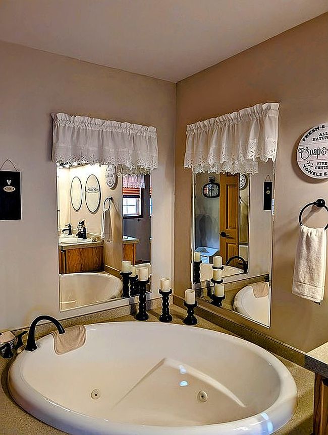 Photo of 2 Elm St, Gansevoort, NY