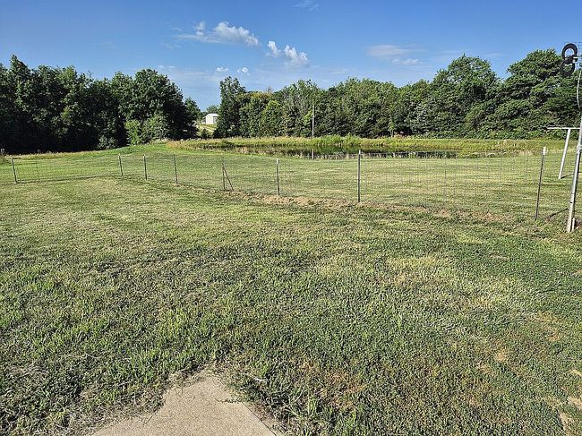 Photo of 10870 E Kroeger Rd, Centralia, MO