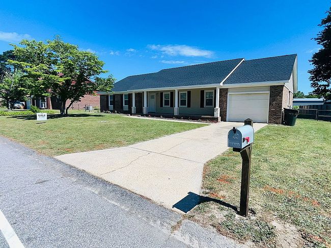 Photo of 7690 Beverly Dr, Fayetteville, NC