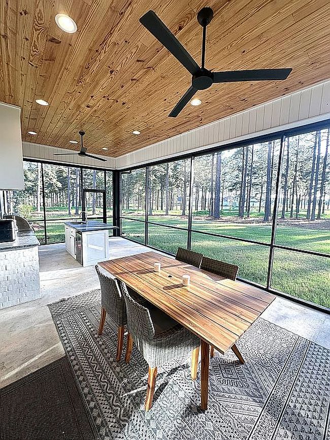 Photo of 374 Lake Village Dr, Madison, MS