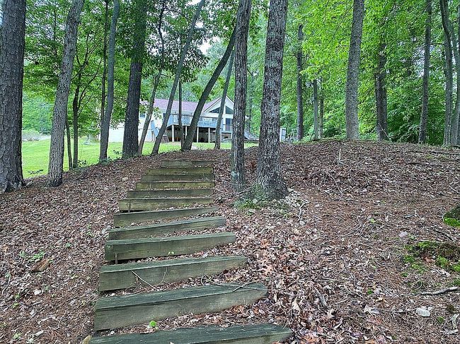 Image of 8048 Beachwood Dr