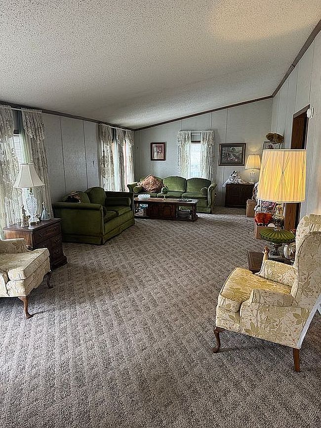 Photo of 196 Alpine Ct, Mineral Wells, WV