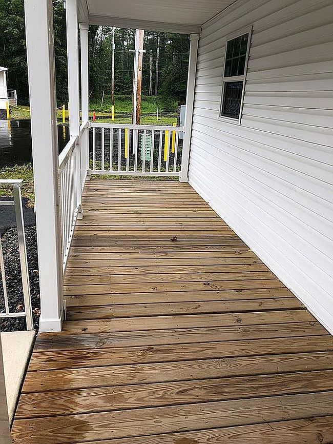 Photo of 6 Torey Pl, Londonderry, NH