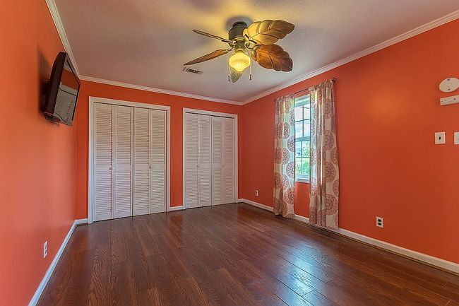 Image of 1309 13th St E