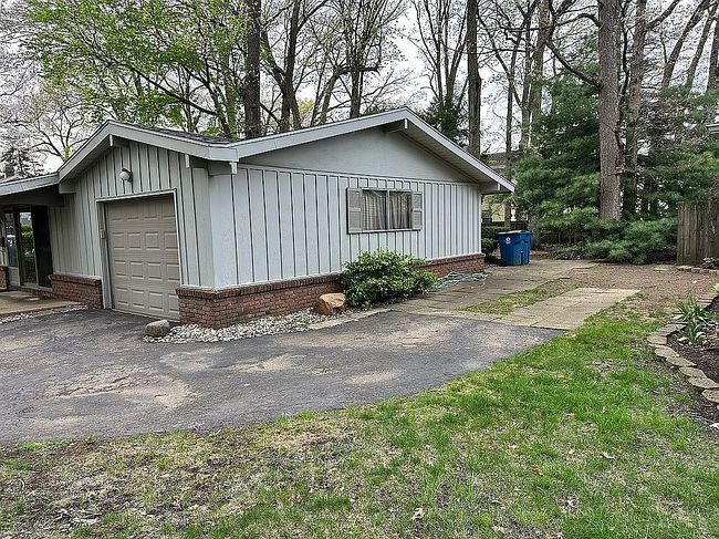 Image of 6924 Brintwood Rd