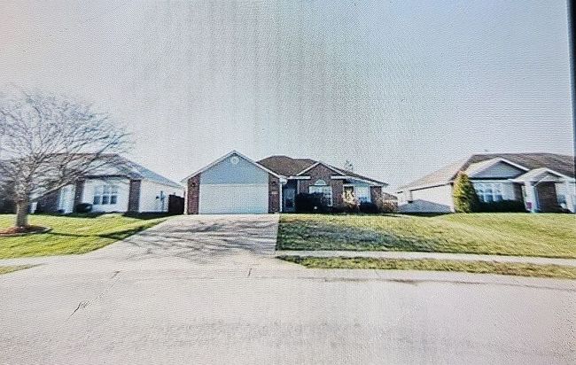 Photo of 732 Iron Horse Dr, Warrensburg, MO