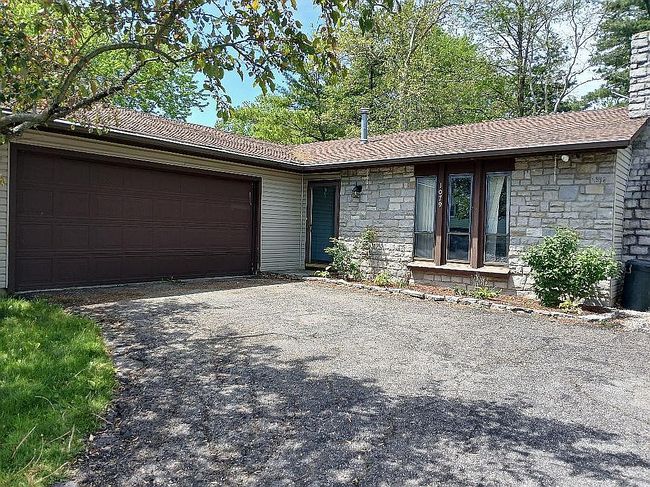 Image of 1079 Fairfield Dr