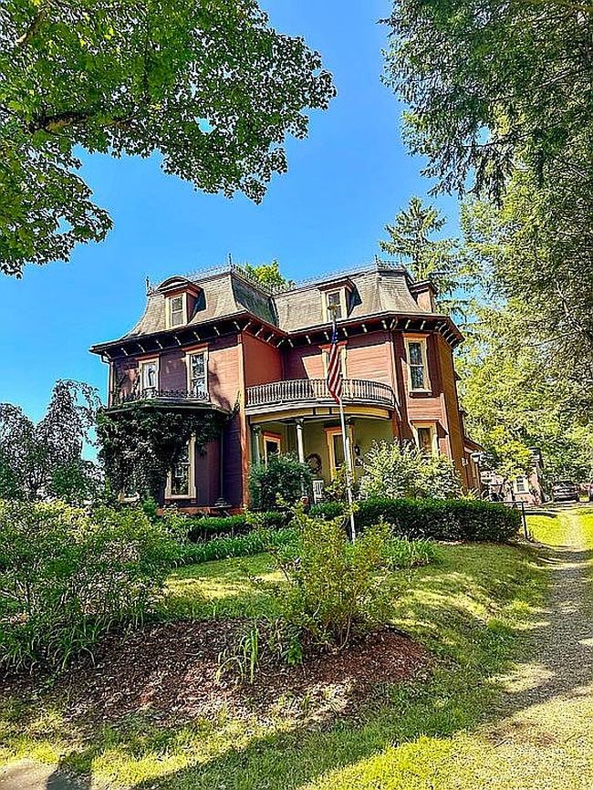 Image of 317 Chestnut St