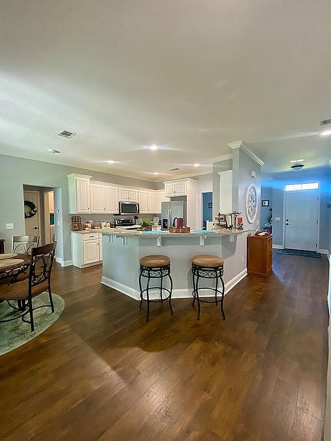Preview of property located at 6718 Mamies Dr
