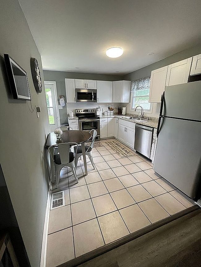 Image of 1224 Jeanette Dr