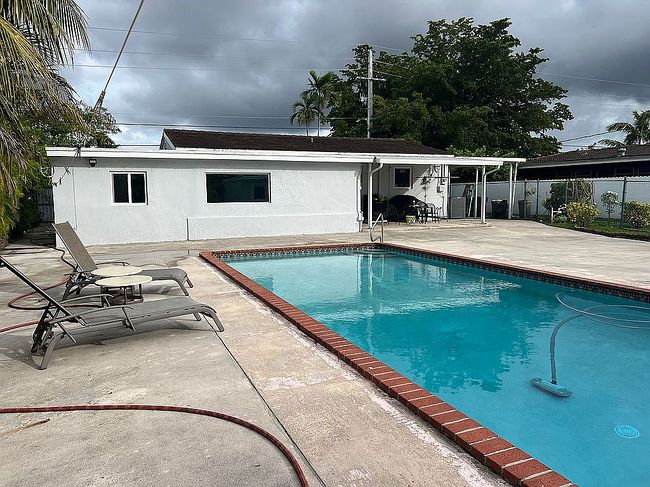 Additional photo 3 of property located at 3730 Sw 99th Ave