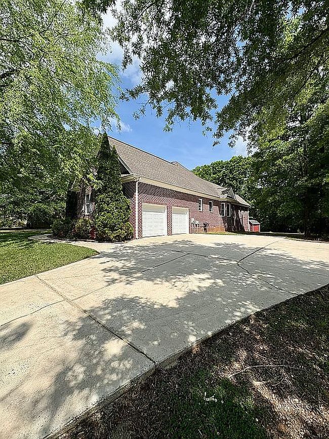 Image of 6911 Claren Oaks Ct