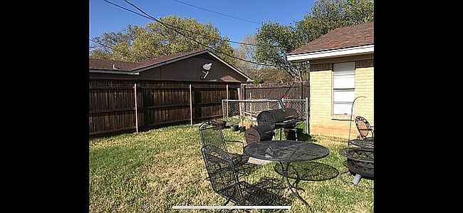 Photo of 1402 Normandy Dr, Graham, TX