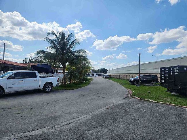 Image of 1195 Nw 30th Pl