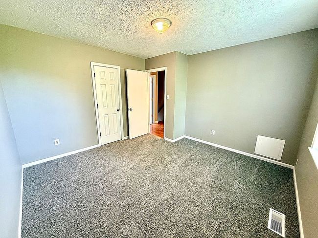 Photo of 39 Nags Head Ct, Lynchburg, VA