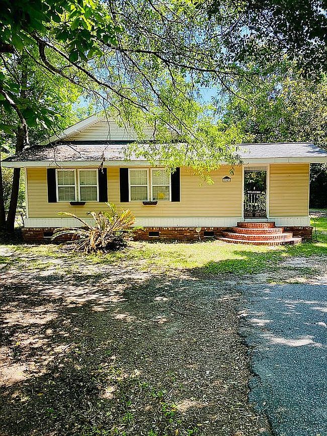 Image of 3943 Byrnes Dr