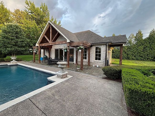Photo of 2466 Ross Rd, Olive Branch, MS