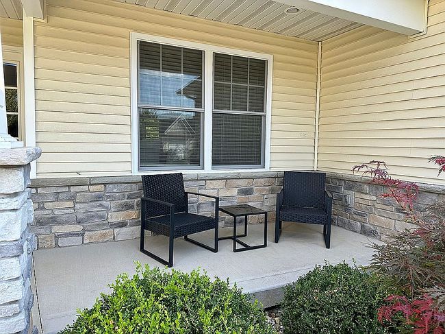 Additional photo 2 of property located at 409 Maple Ridge Dr