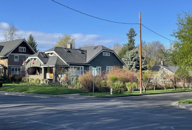 Preview of property located at 302 S Division St