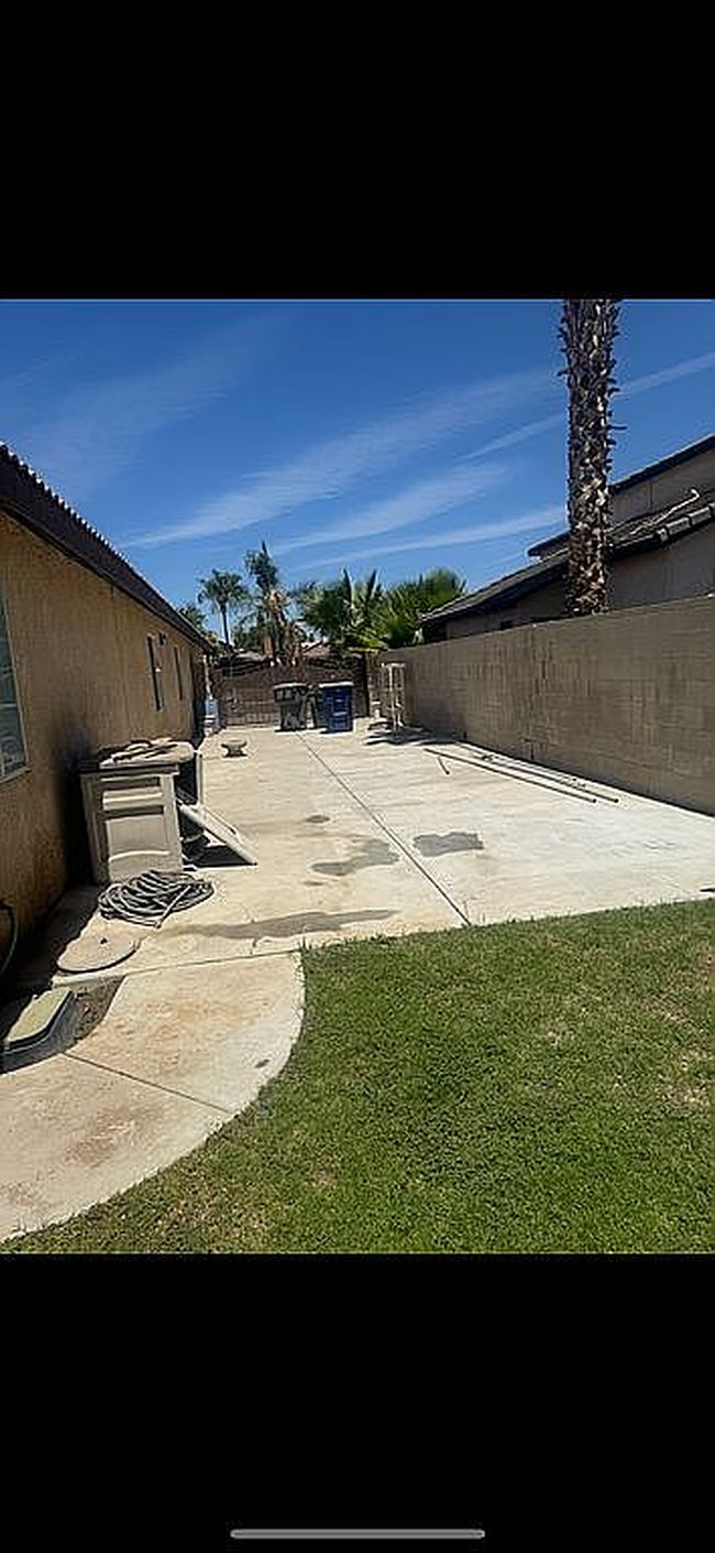Photo of 6213 Santo Domingo Ct, Bakersfield, CA