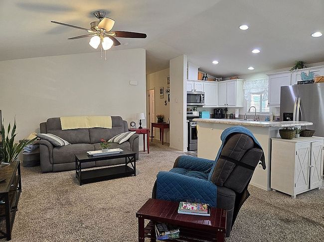 Photo of 629 Elk Dr Se, Albuquerque, NM