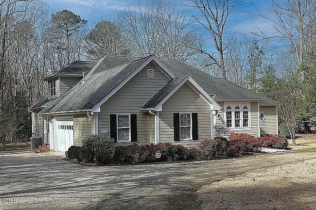 Photo of 9433 Bartons Creek Rd, Raleigh, NC