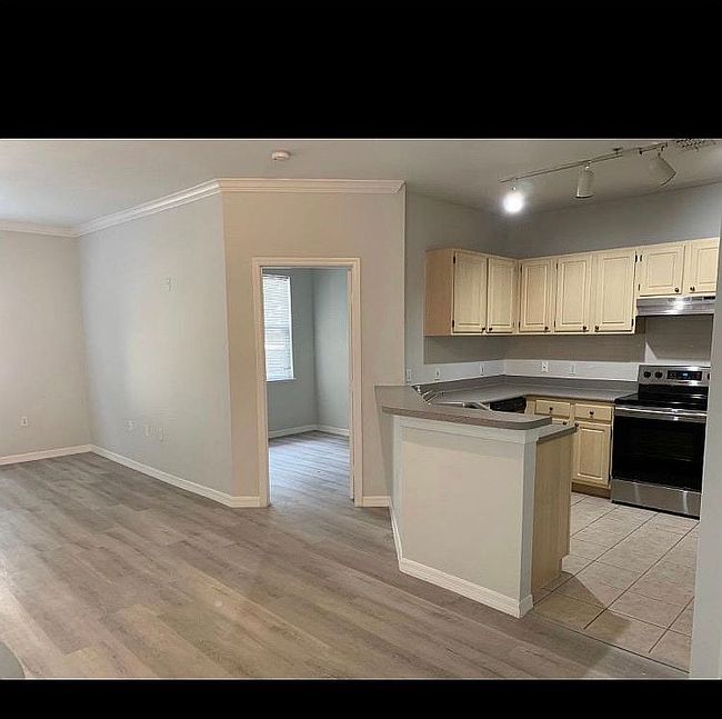 Photo of 2939 Shadow View Cir #2939, Maitland, FL