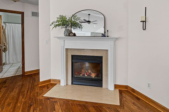 Photo of 227 W Woodland Rdg, Valmeyer, IL