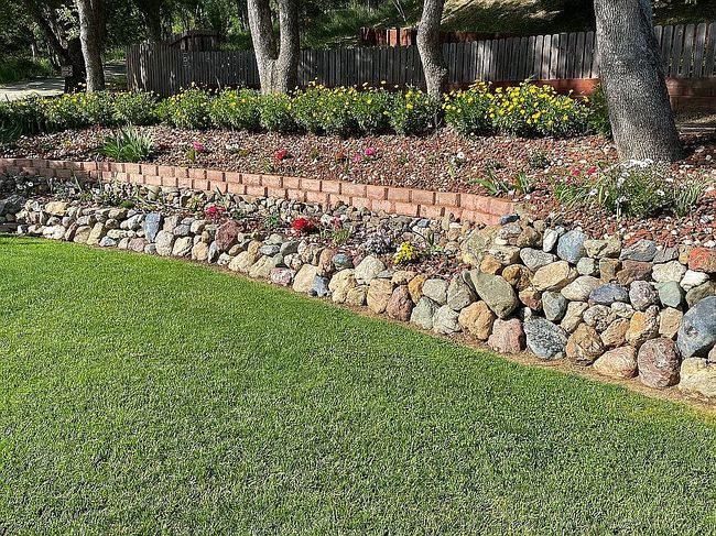 Photo of 1725 E Madrone Dr, Ukiah, CA