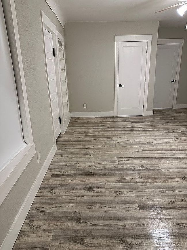 Image of 182 S 1 W