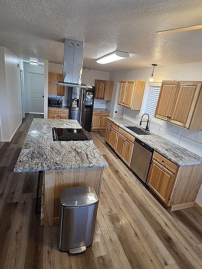 Image of 860 Grandview Dr