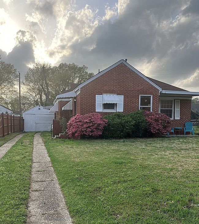 Image of 1015 Langton St