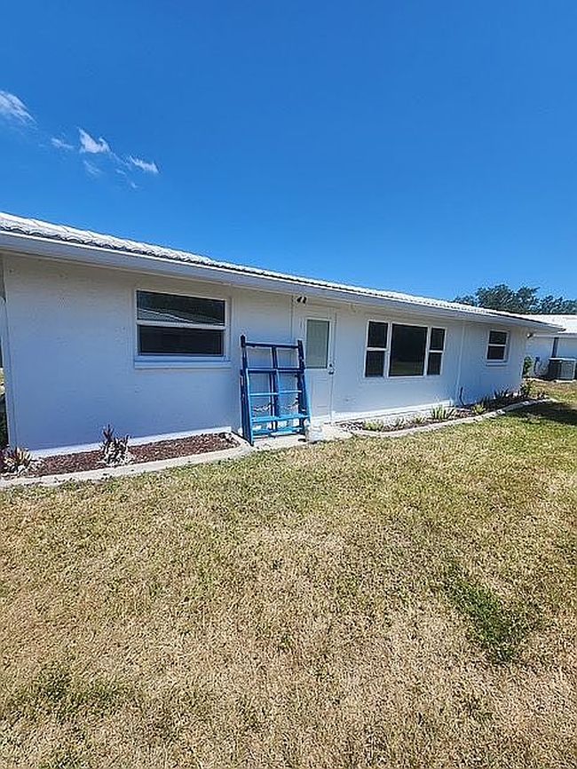 Photo of 576 Circlewood Dr #R-3, Venice, FL