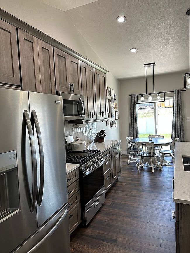 Photo of 6201 Atlantic Dr, Cheyenne, WY