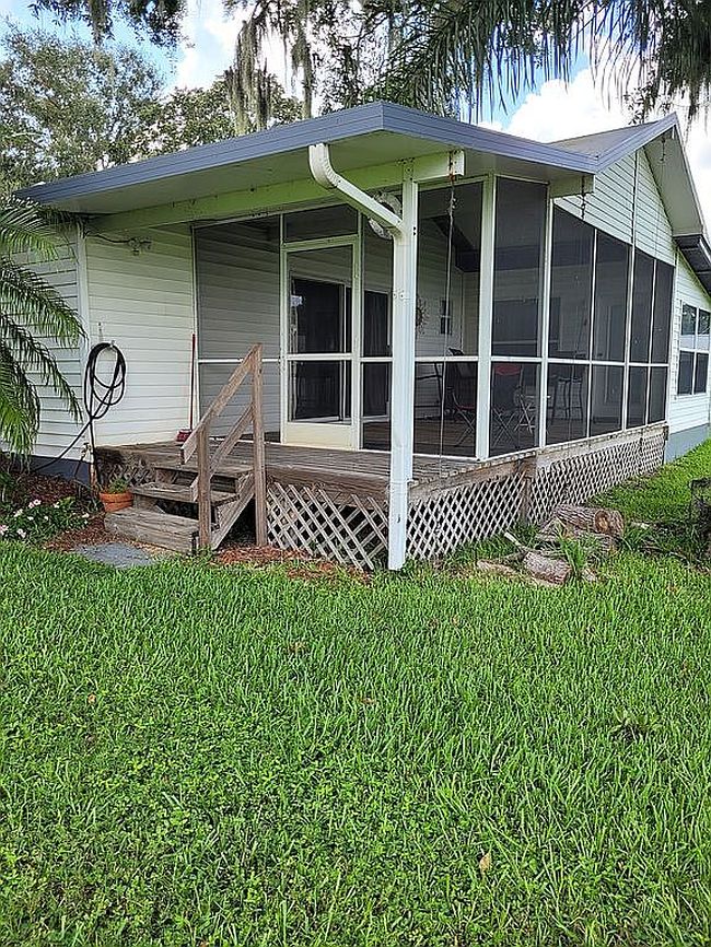 Photo of 1610 Barney Bass Rd, Frostproof, FL