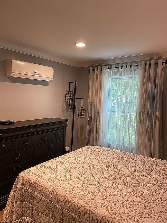 Photo of 154 Plum Ln, Dingmans Ferry, PA