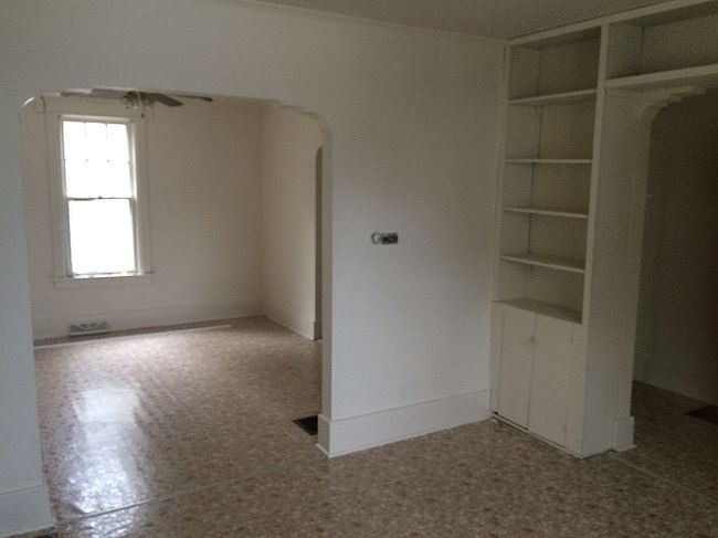 Photo of 824 Pennsylvania Ave, Erie, PA