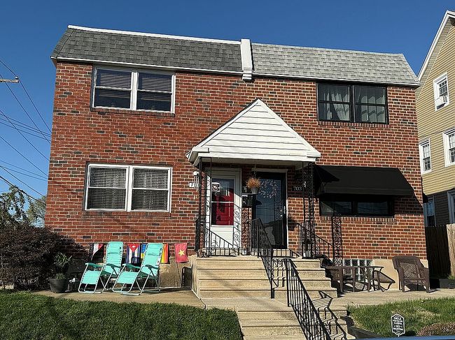 Image of 701 Hoffnagle St