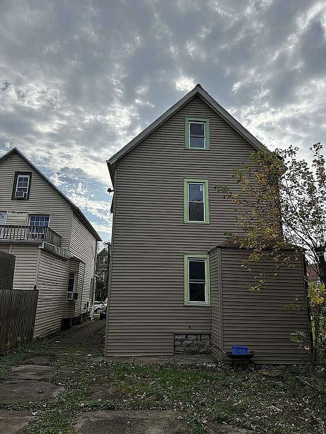 Image of 28 Kermit Ave